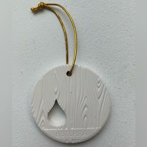 DoTERRA holiday Christmas tree white ornament diffuser Dolomite clay lot 2 NWT